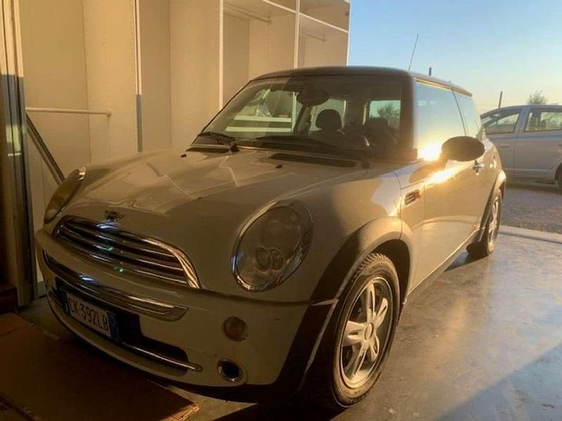 Usata 2004 Mini Cooper Utilitaria | 2100 € (Super prezzo) - Immagine 1/4