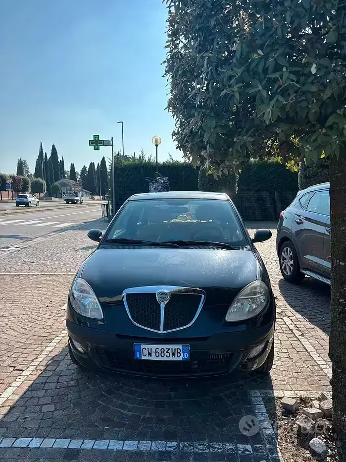 Usata Lancia Ypsilon 69 CV (50 kW) 2005 Utilitaria