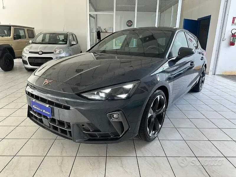 Usata Cupra Leon 150 CV (110 kW) 2025 Grigio Berlina