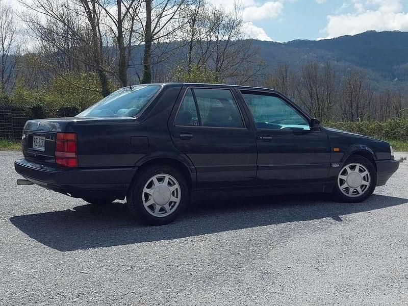 Usata Lancia Thema 177 CV (130 kW) 1992 Verde Berlina