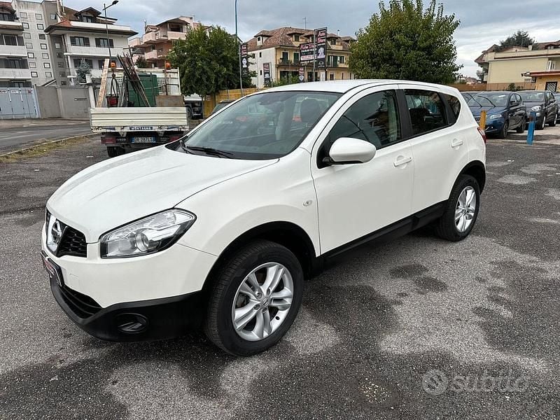 Usata Nissan Qashqai N-TEC 110 CV (80 kW) 2014 Bianco SUV