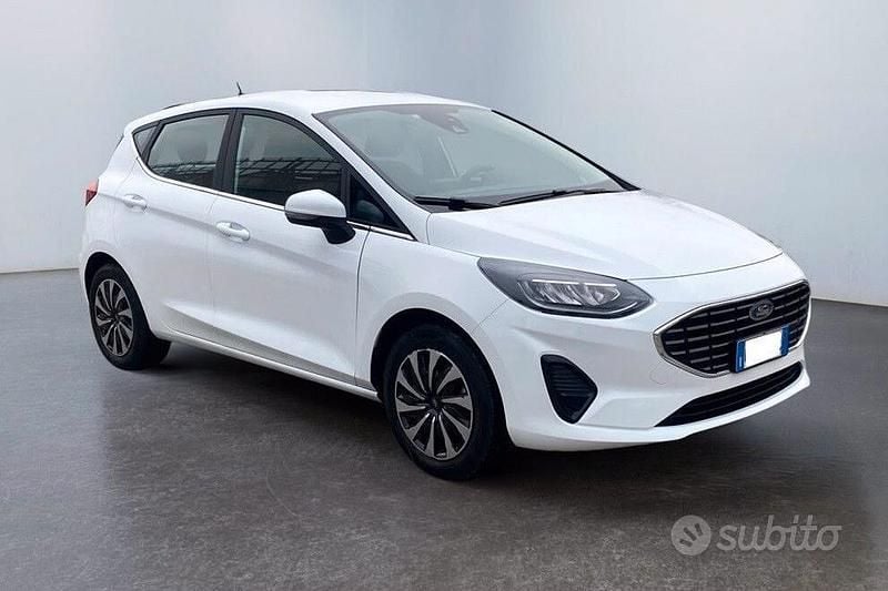 Bianco Usata 2022 Ford Fiesta Due volumi | 16.500 € (Molto cara) - Immagine 1/4