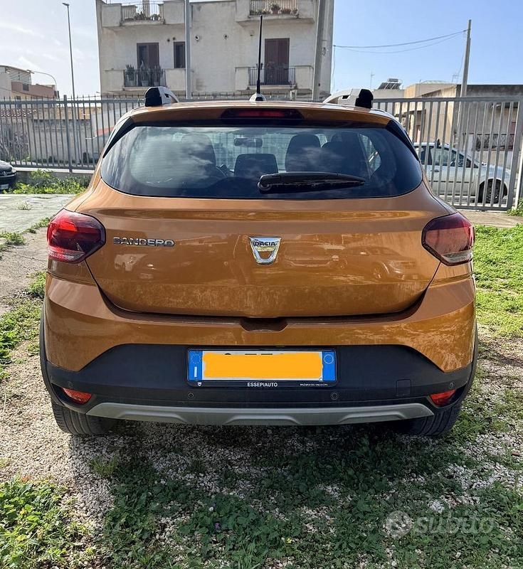Usata Dacia Sandero Stepway 100 CV (73 kW) 2021 Grigio SUV