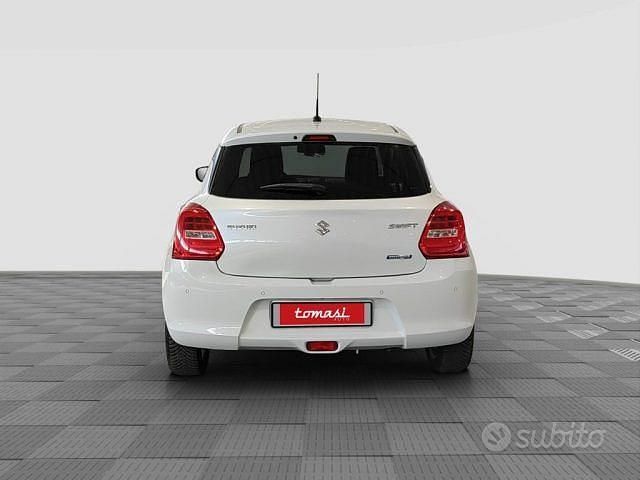 Usata Suzuki Swift 83 CV (61 kW) 2021 Bianco Utilitaria