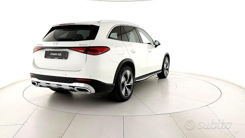 Usata Mercedes GLC300 Advanced Plus 333 CV (244 kW) 2024 Bianco SUV