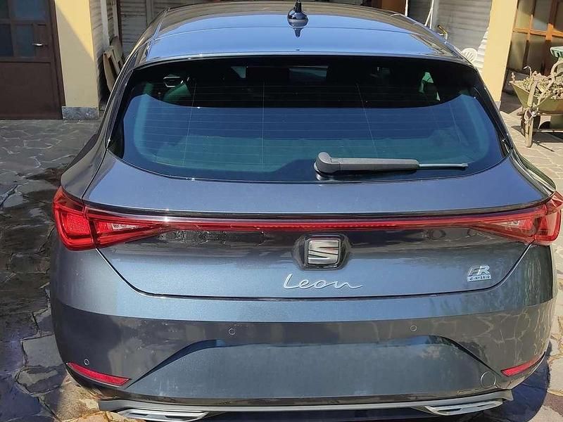 Usata Seat Leon FR 204 CV (150 kW) 2020 Grigio Berlina