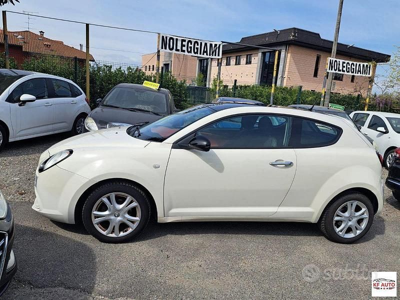 Usata Alfa Romeo MiTo Progression 79 CV (58 kW) 2011 Beige Utilitaria