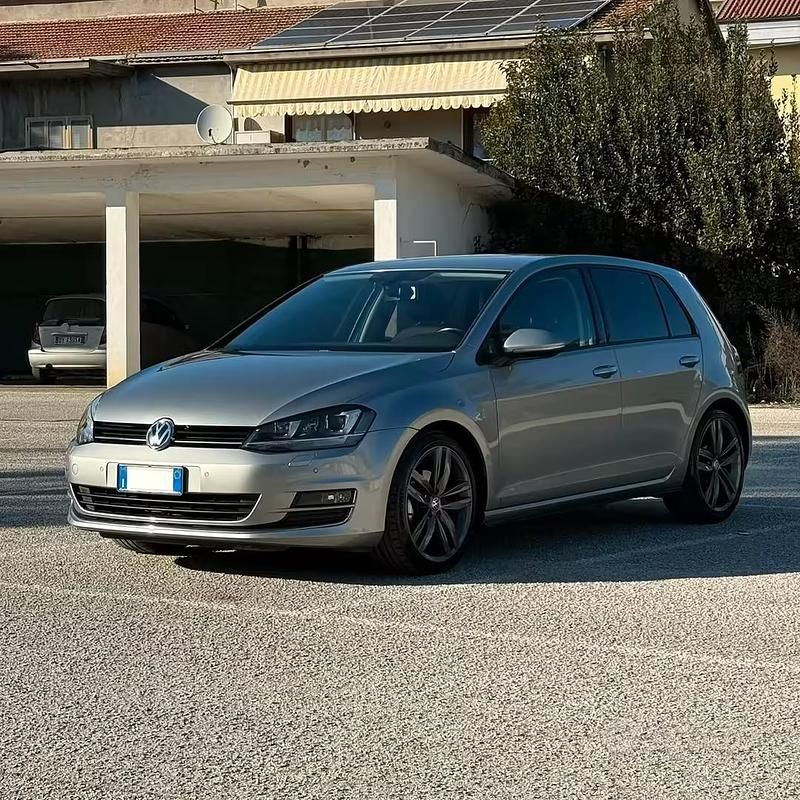 Usata VW Golf VII Highline 125 CV (91 kW) 2017 Grigio Berlina