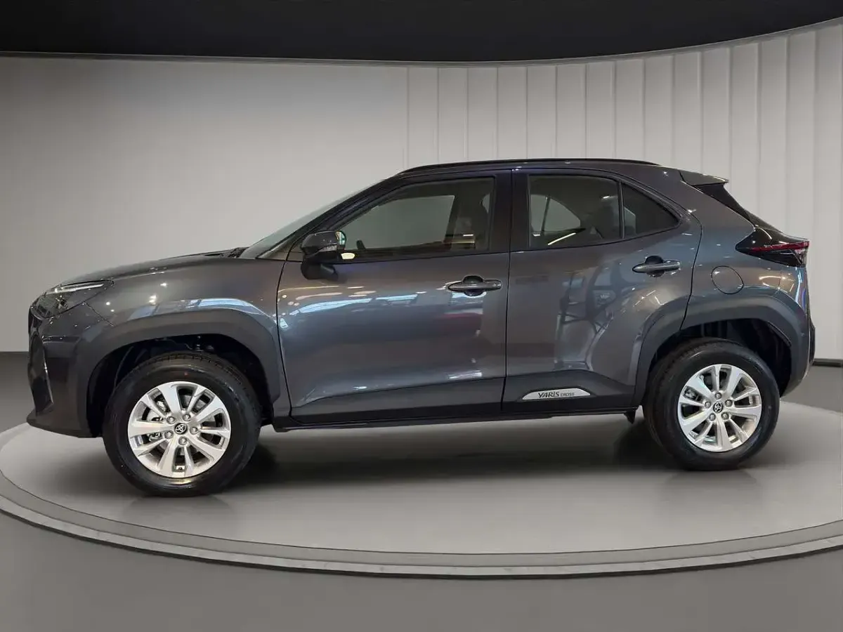 Nuova Toyota Yaris Cross Active 116 CV (85 kW) 2026 Dark grey SUV
