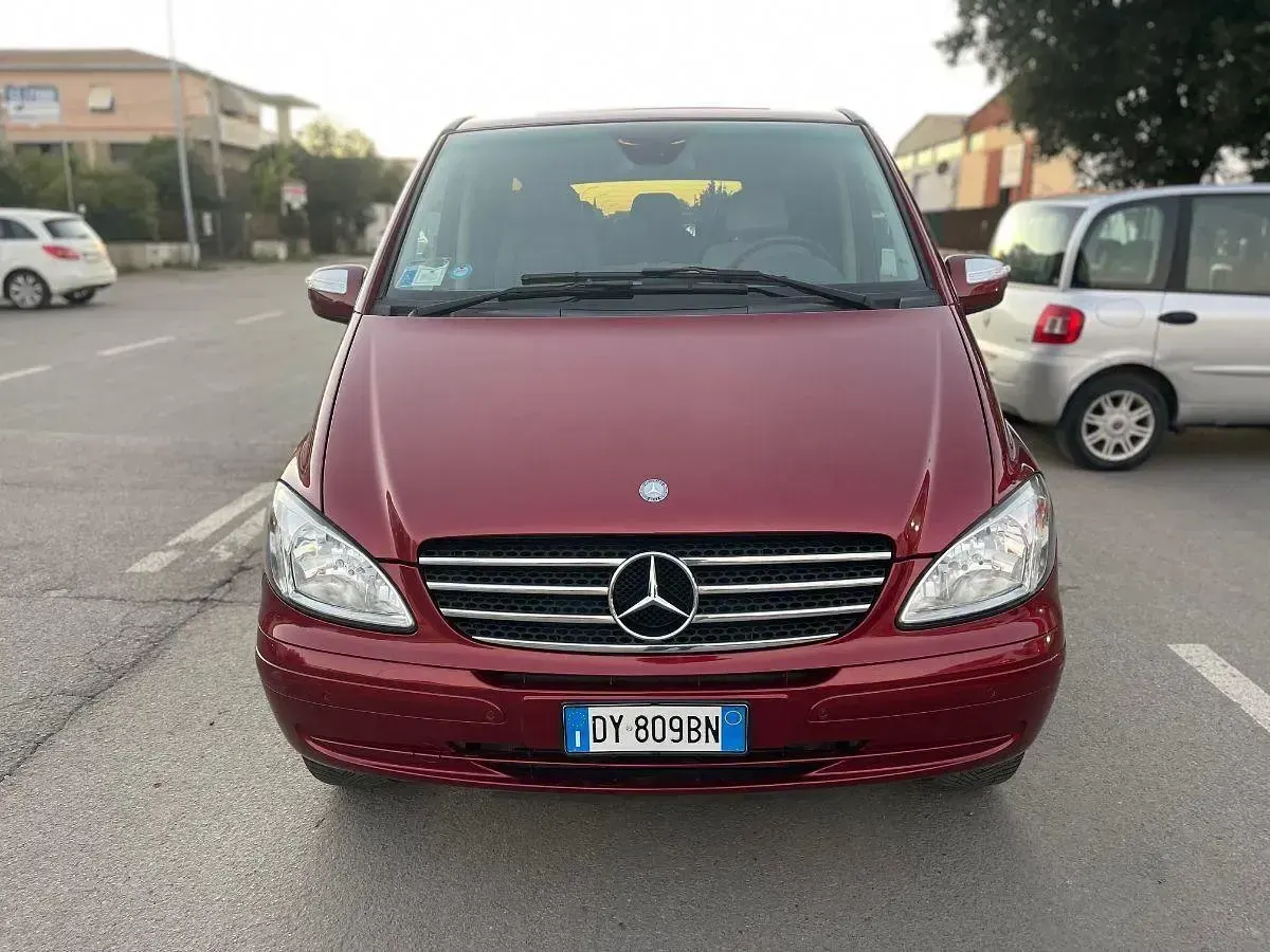 Usata Mercedes Viano 150 CV (110 kW) 2010 Rosso Monovolume