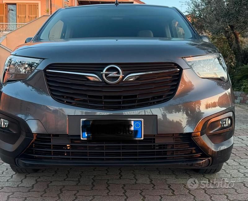 Usata Opel Combo 116 CV (85 kW) 2021 Monovolume