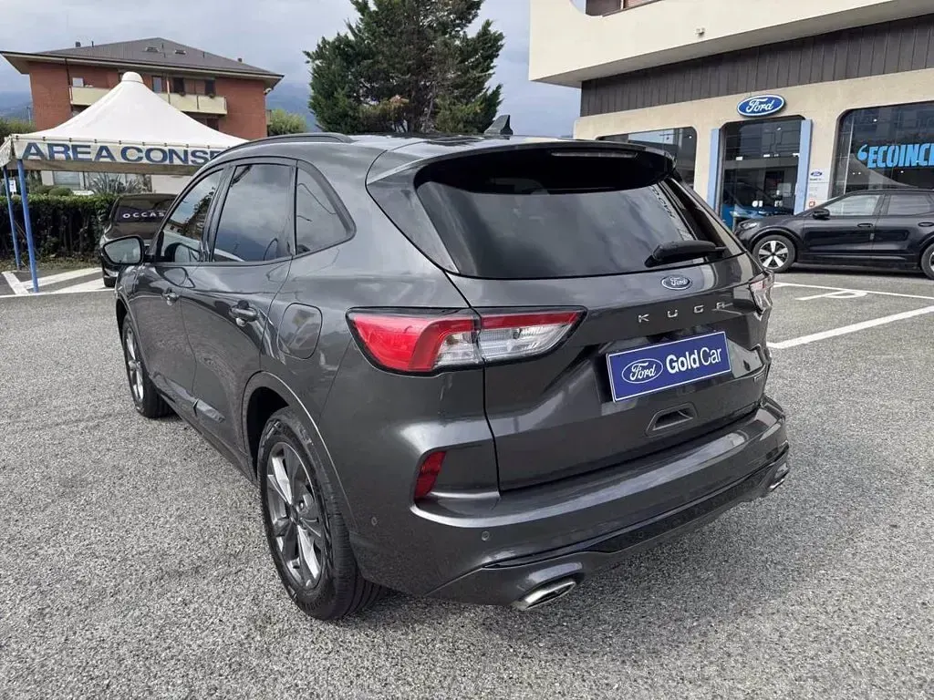 Usata Ford Kuga ST-Line X 225 CV (165 kW) 2023 Magnetic grey SUV