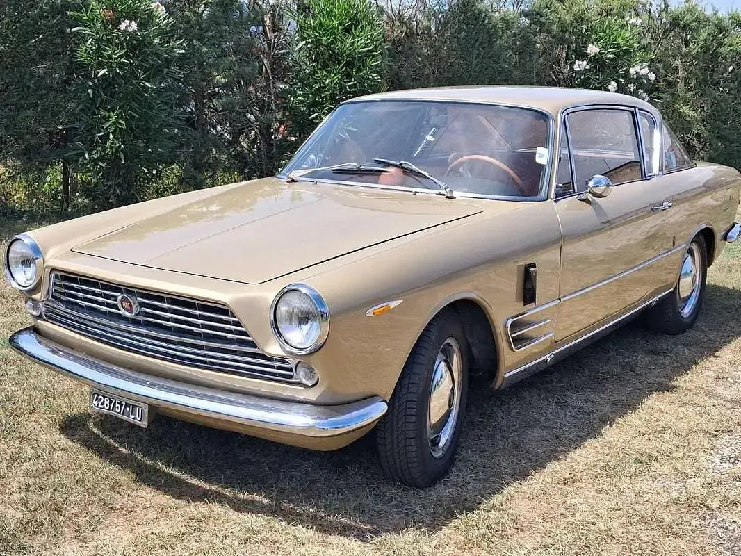 Usata Fiat 2300 S 136 CV (100 kW) 1967 Bronzo Coupé