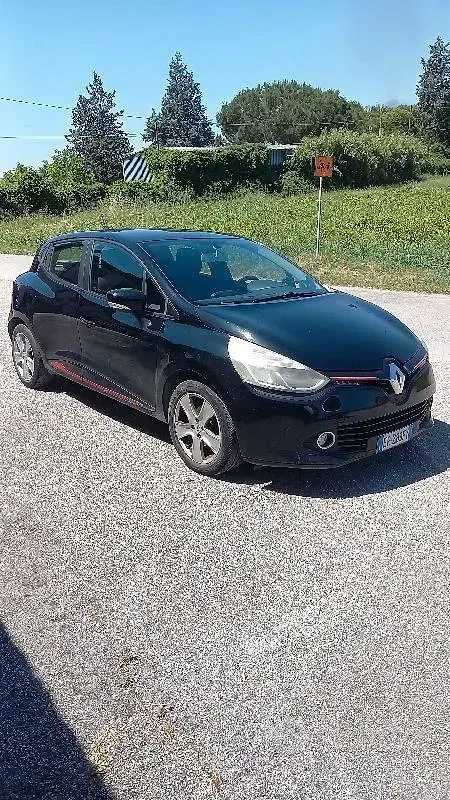 Usata Renault Clio IV 73 CV (53 kW) 2013 Nero Berlina