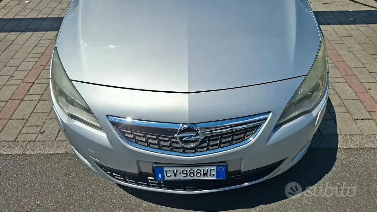 Usata Opel Astra 125 CV (91 kW) 2011 Grigio Station wagon