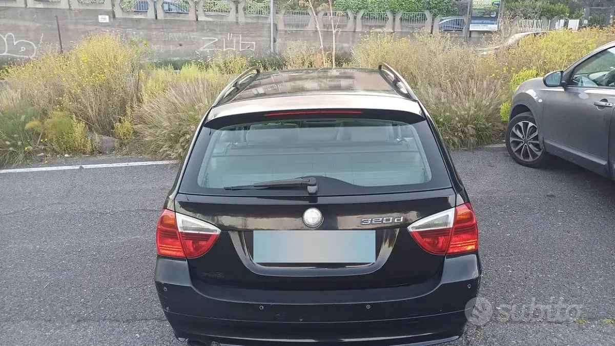 Usata BMW 320 177 CV (130 kW) 2007 Nero Station wagon