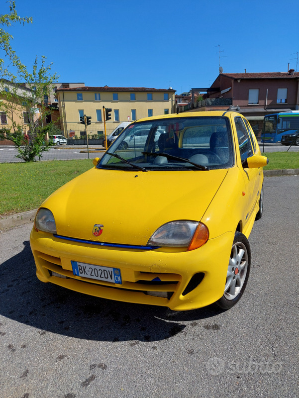 Usato 2000 Fiat Seicento 1.1 Benzin 54 CV (3.800 €)