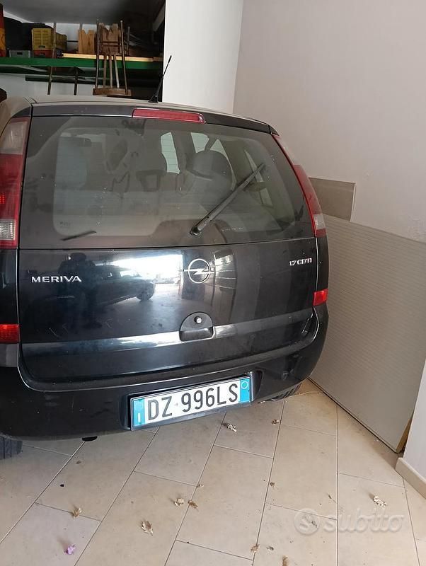 Usata Opel Meriva 101 CV (74 kW) 2007 Nero Monovolume