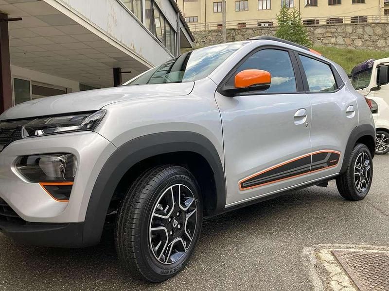 Usata Dacia Spring Comfort Plus 19 kW (26 CV) 2022 Grigio Utilitaria