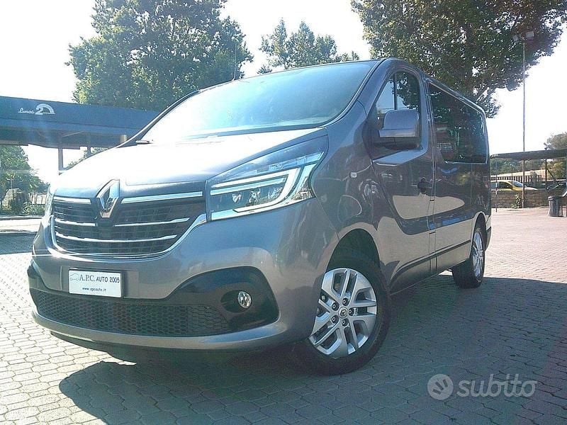 Usata Renault Trafic Zen 145 CV (106 kW) 2020 Grigio Monovolume