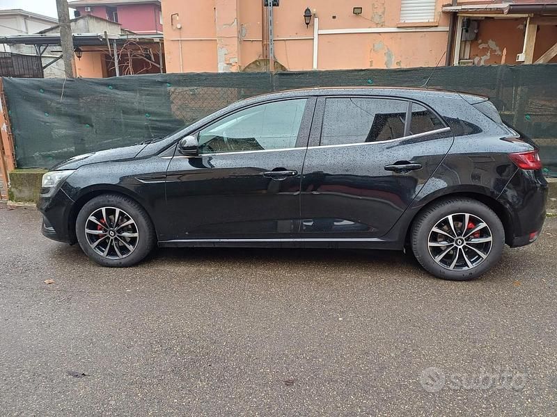 Usata Renault Mégane IV Zen 90 CV (66 kW) 2016 Nero Berlina