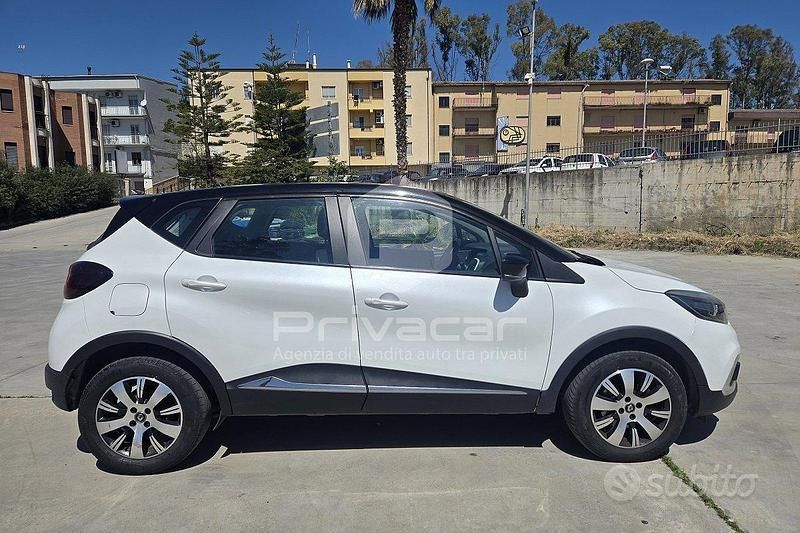 Usata Renault Captur Zen 90 CV (66 kW) 2017 Bianco SUV