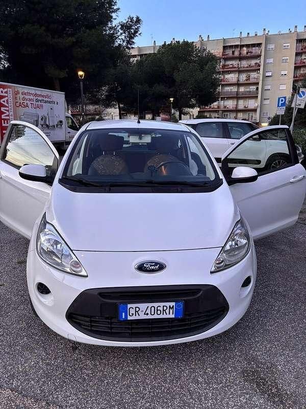 Usata Ford Ka 69 CV (50 kW) 2015 Berlina