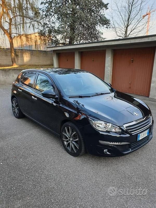 Usata Peugeot 308 120 CV (88 kW) 2016 Berlina