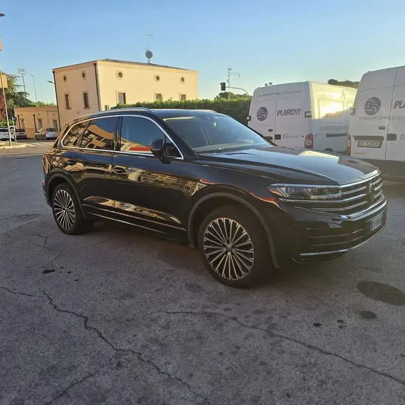 Usata VW Touareg Elegance 340 CV (250 kW) 2024 SUV