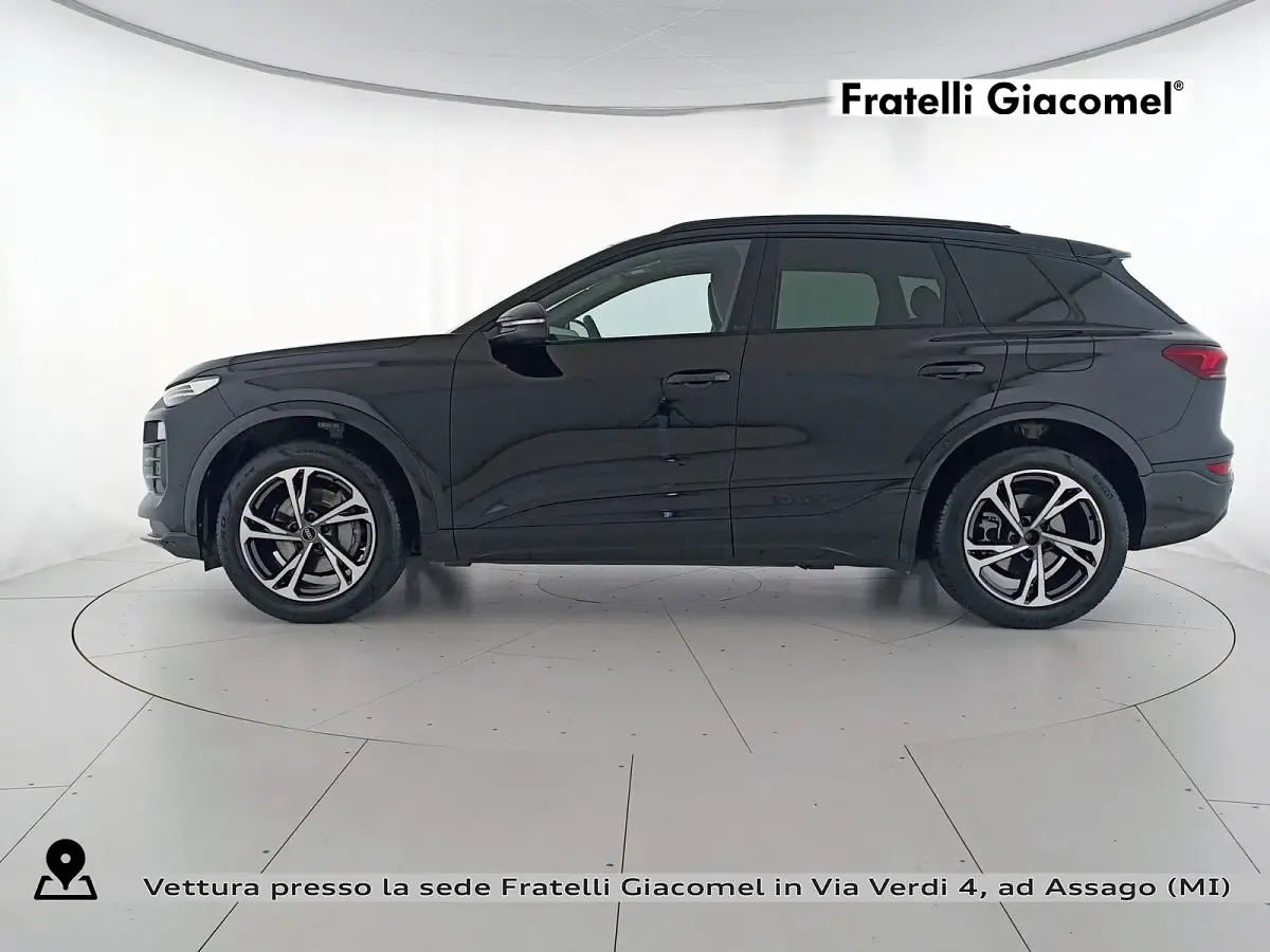 Usata Audi Q6 e-tron Advanced Plus 239 kW (326 CV) 2025 Nero mito metallizzato SUV