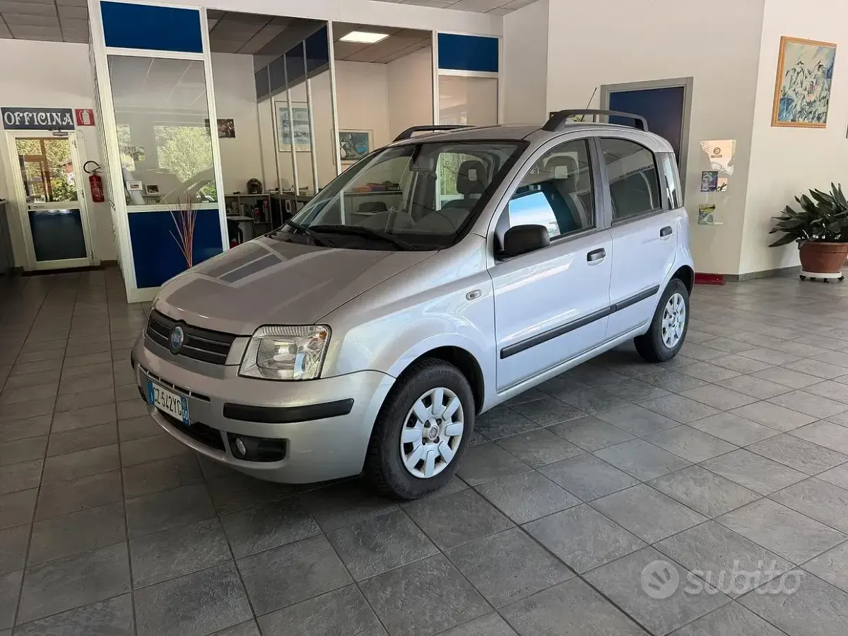 Usata Fiat Panda Dynamic 60 CV (44 kW) 2006 Grigio Utilitaria