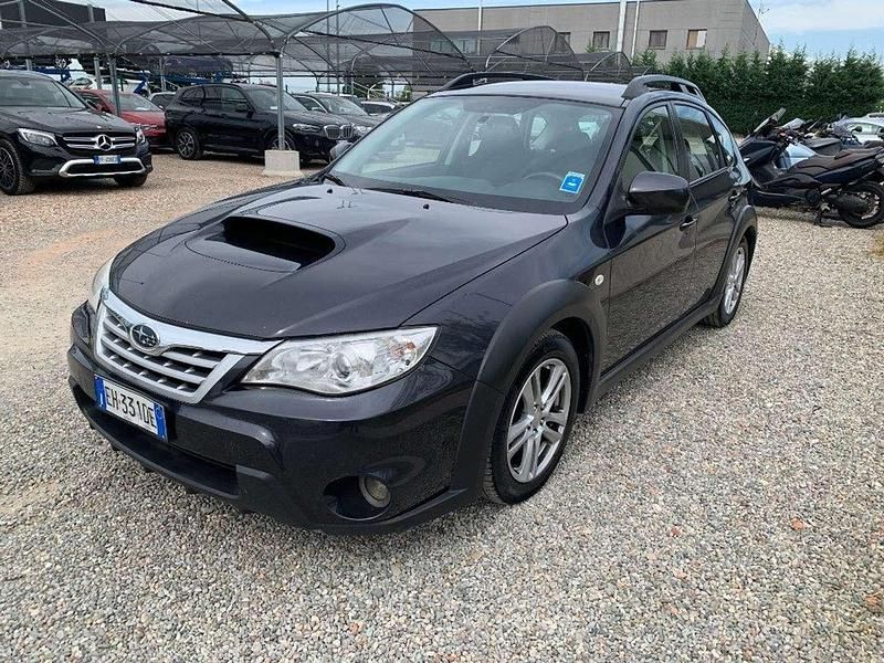 Grigio scuro Usata 2011 Subaru Impreza Trend Tre volumi | 6900 € (Ottimo prezzo) - Immagine 1/4