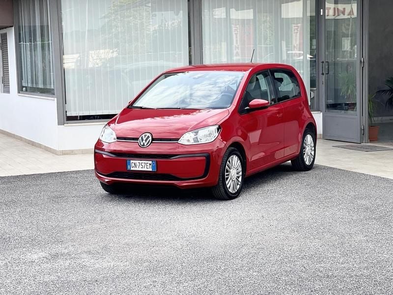 Usata VW up! 65 CV (47 kW) 2023 Rosso Utilitaria