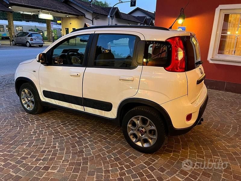 Usata Fiat Panda 4x4 74 CV (54 kW) 2014 Bianco Utilitaria
