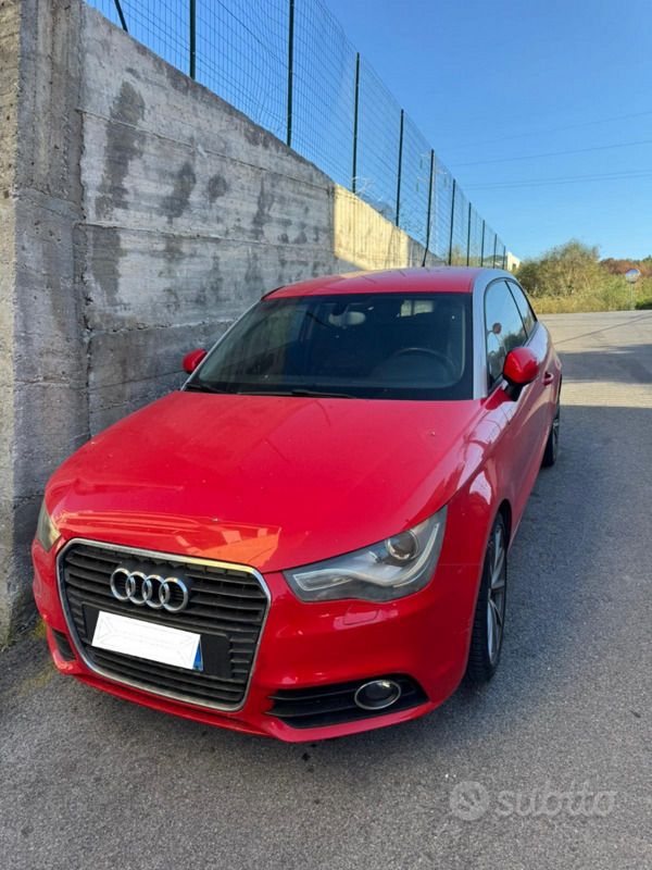 Usata Audi A1 105 CV (77 kW) 2010 Rosso Utilitaria