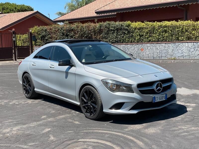 Usata Mercedes CLA220 177 CV (130 kW) 2014 Grigio Berlina