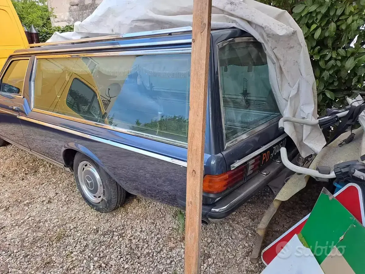 Usata Mercedes 300 72 CV (52 kW) 1981 Station wagon