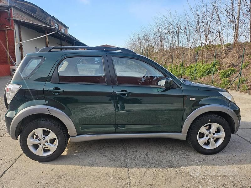 Usata Daihatsu Terios Be You 105 CV (77 kW) 2011 Verde SUV