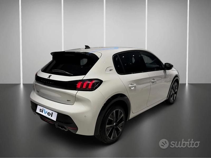 Usata Peugeot 208 GT 131 CV (96 kW) 2023 Bianco Utilitaria