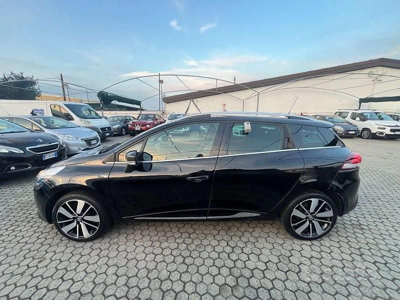 Usata Renault Clio GrandTour 90 CV (66 kW) 2016 Nero Station wagon