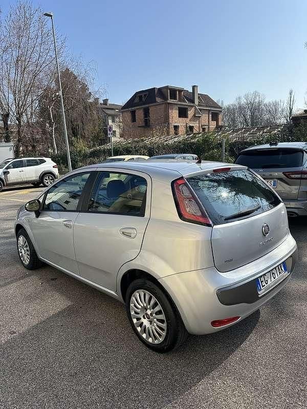 Usata Fiat Punto Evo Dynamic 77 CV (56 kW) 2011 Grigio Utilitaria