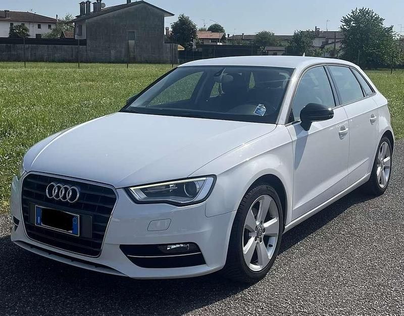 Usata Audi A3 Ambition 110 CV (80 kW) 2015 Berlina