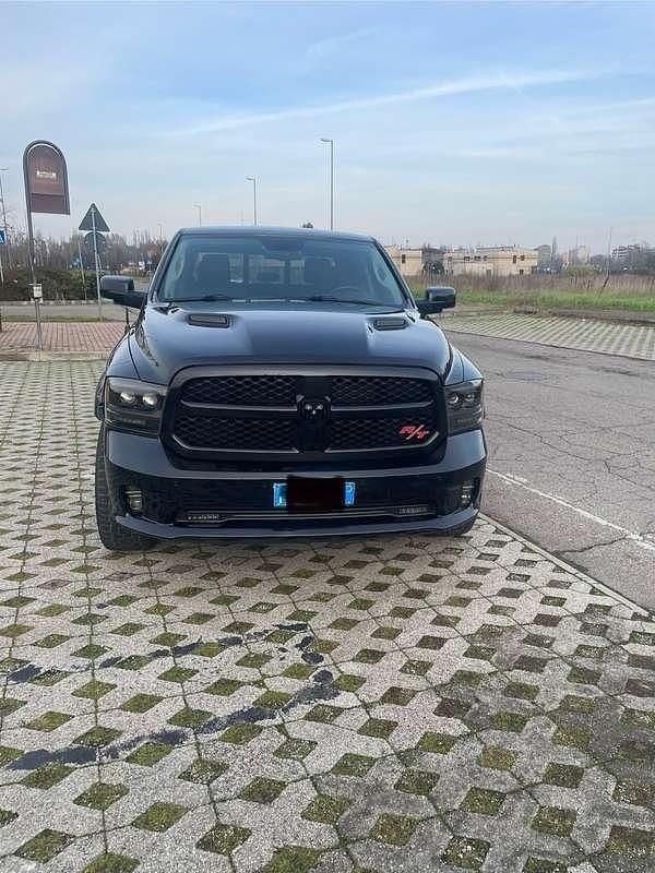 Usata RAM 1500 402 CV (295 kW) 2017 Nero Pick-up
