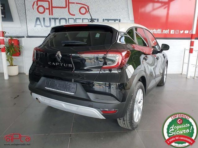 Usata Renault Captur Business 90 CV (66 kW) 2021 Nero SUV