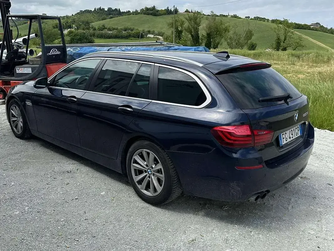 Usata BMW 520 190 CV (139 kW) 2016 Blu/azzurro Station wagon