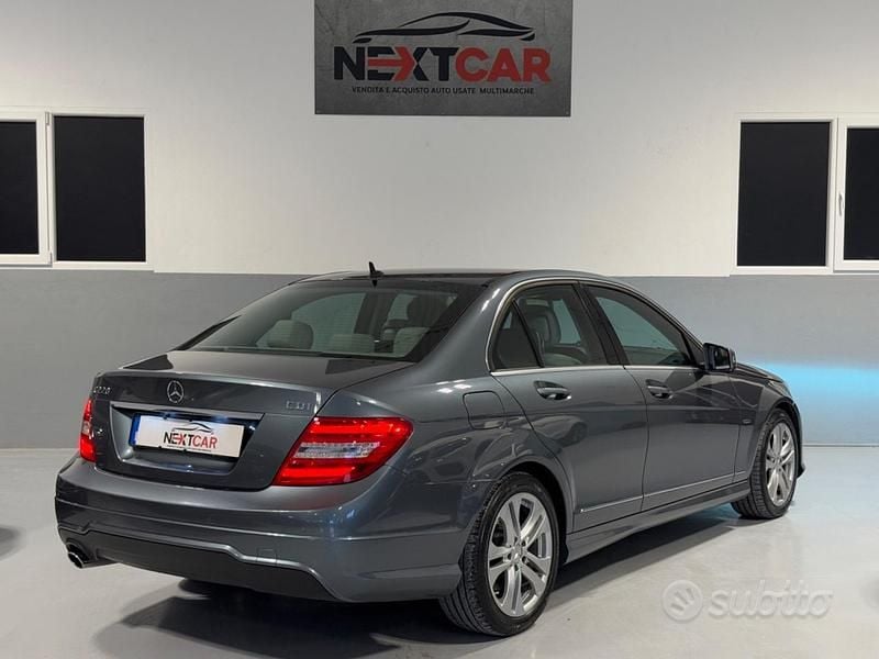 Usata Mercedes C220 Avantgarde 169 CV (124 kW) 2012 Grigio Berlina