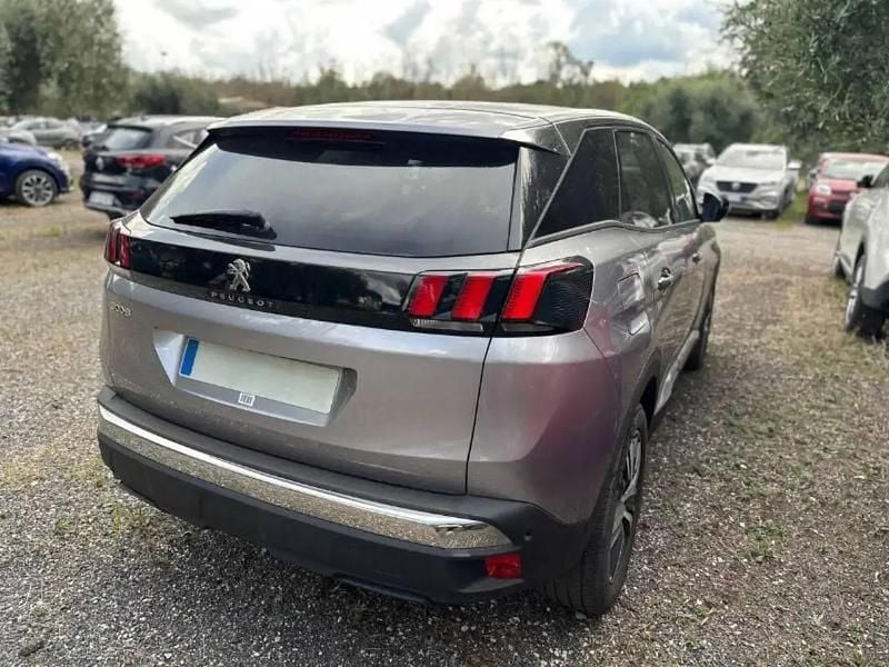 Usata Peugeot 3008 Allure 130 CV (95 kW) 2023 Grigio SUV