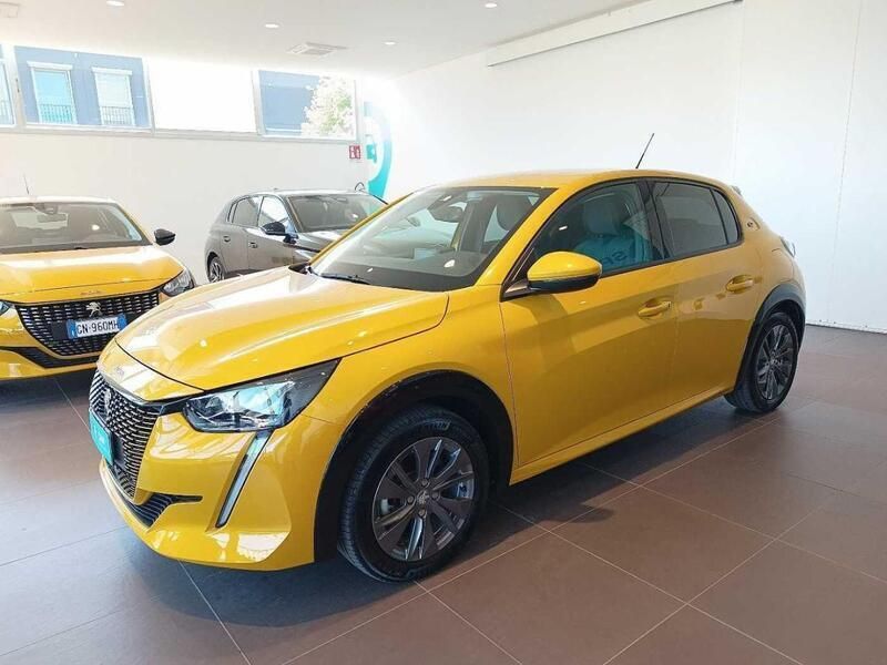 Giallo Usata 2021 Peugeot e-208 Allure Due volumi | 15.500 € (Buon prezzo) - Immagine 1/3