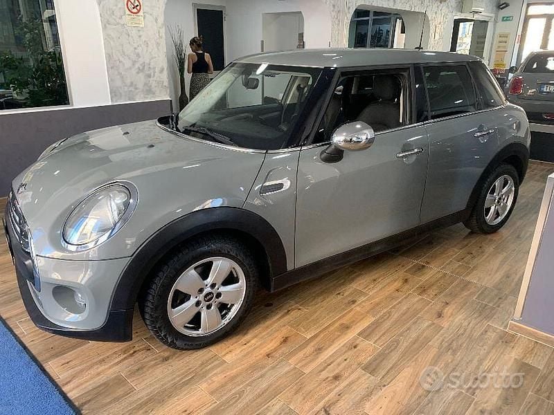 Grigio Usata 2015 Mini One D Due volumi | 9300 € (Buon prezzo) - Immagine 1/4