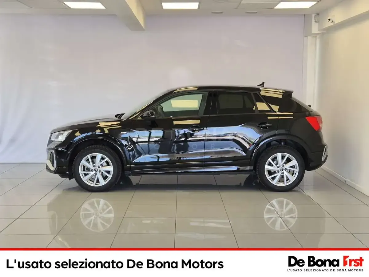 Usata Audi Q2 S-Line 150 CV (110 kW) 2024 Nero mito metallizzato SUV